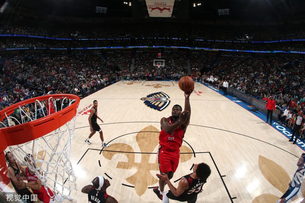 着球队在面 着球队在面